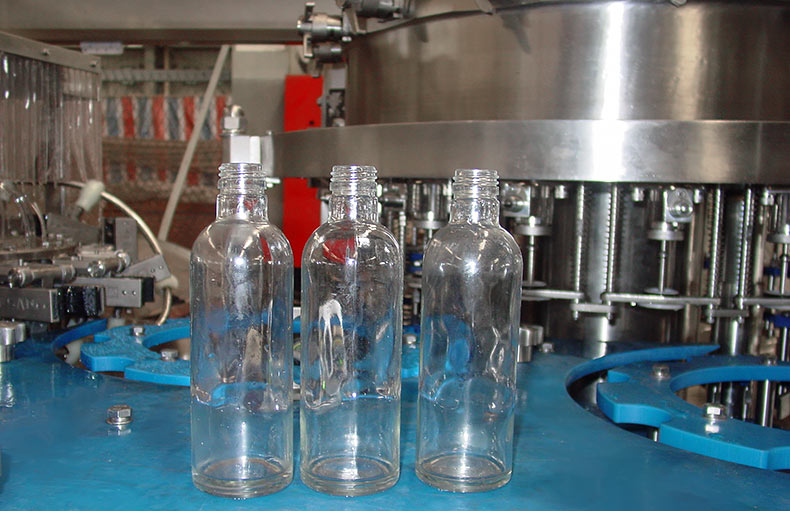 glass-bottle-carbonated-drink-filling-machine-6